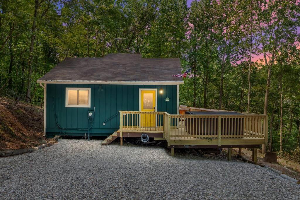 Forest Ridge - Hot Tub, Wi-fi, National Park 15 Min, Fire Pit Holiday home *
